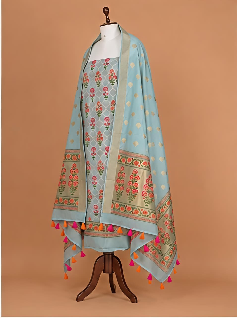 Banarasi Suit view 5
